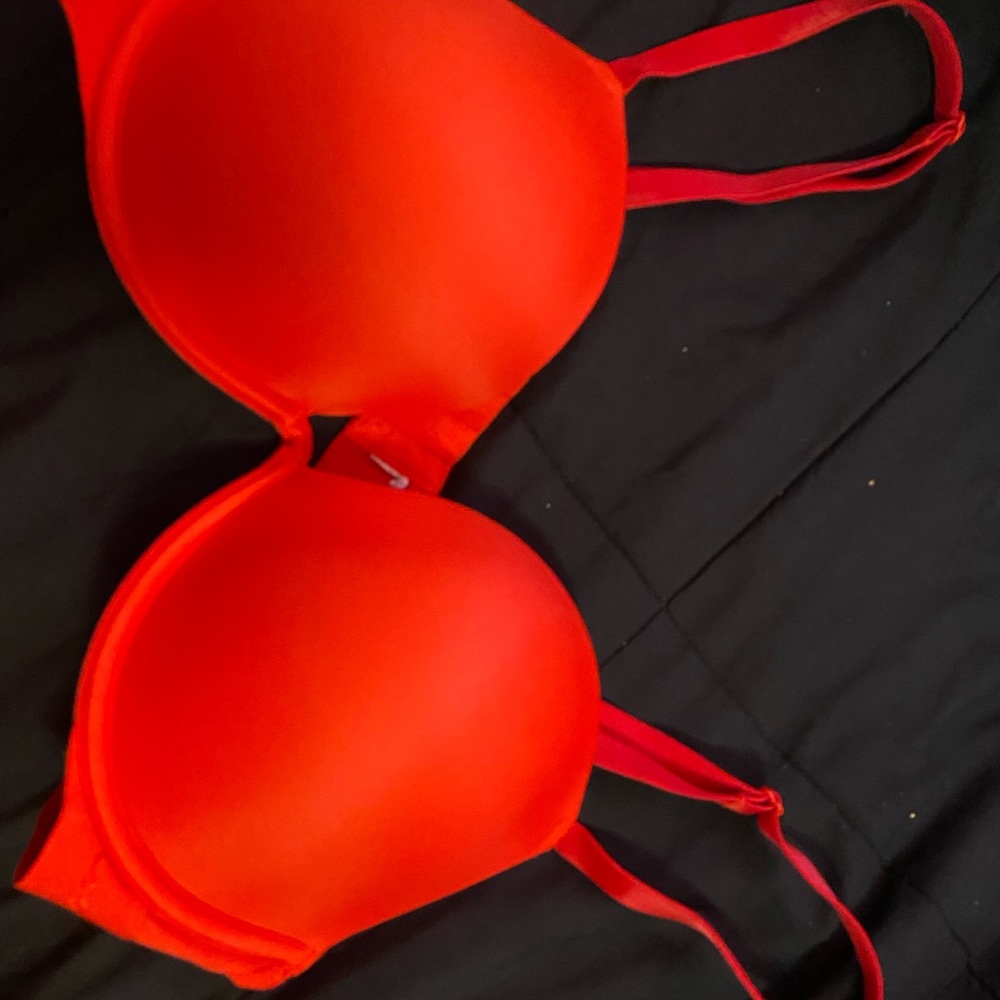 PINK bra